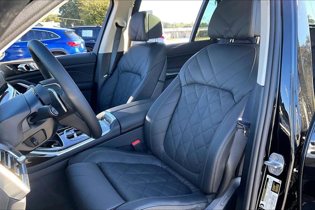 2026 BMW X7 40i - Photo 8