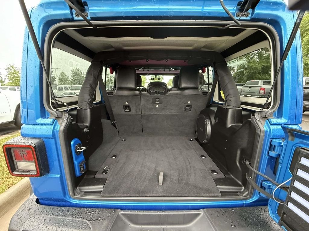 Used 2022 Blue Jeep Unlimited Sahara image 35