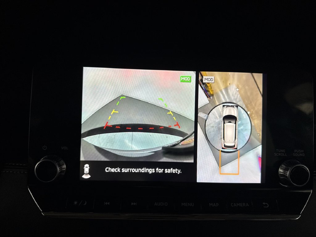 Used 2023 Gray Mitsubishi SE image 30