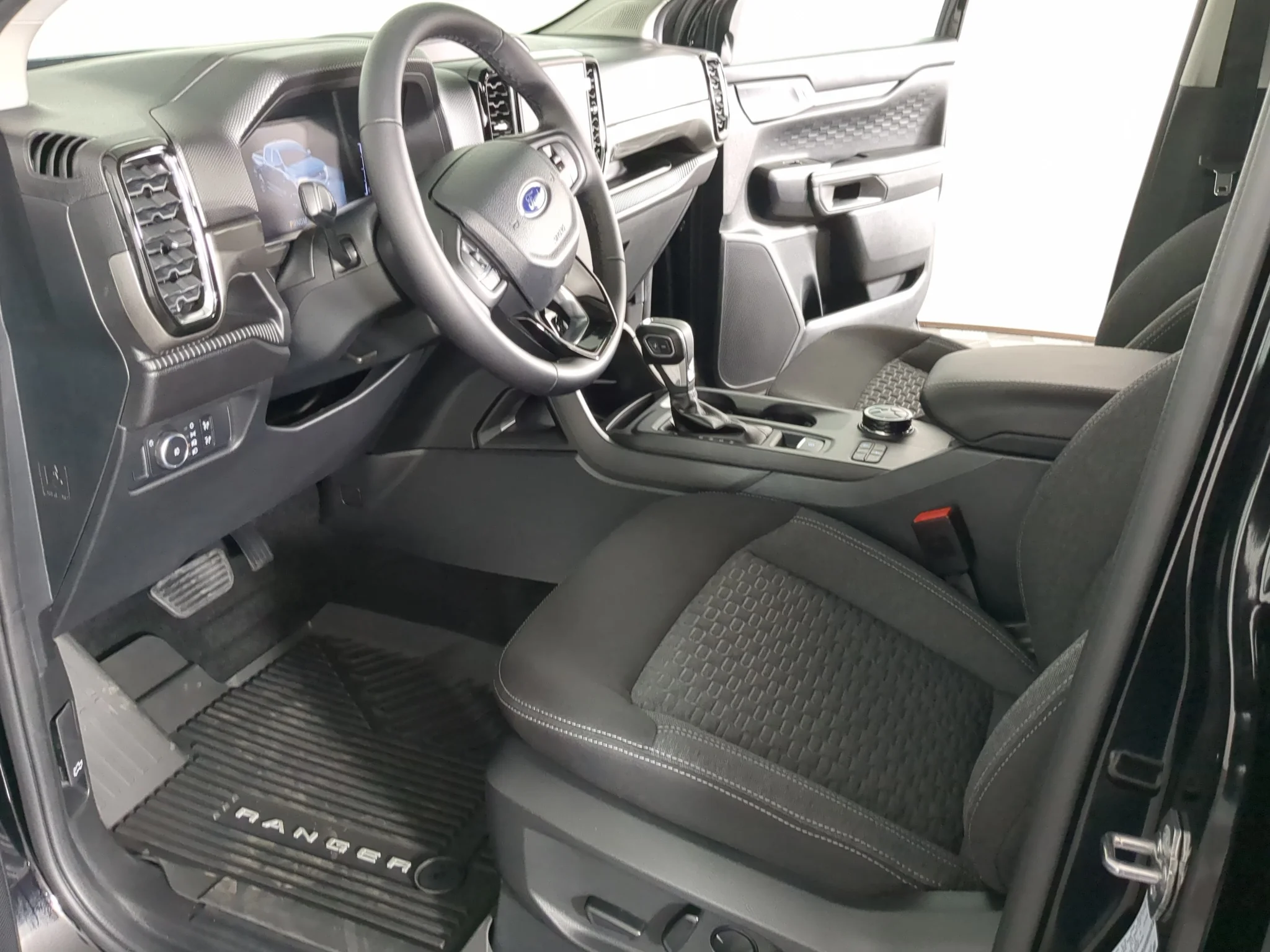 New 2026 Shadow Black Ford XLT image 10