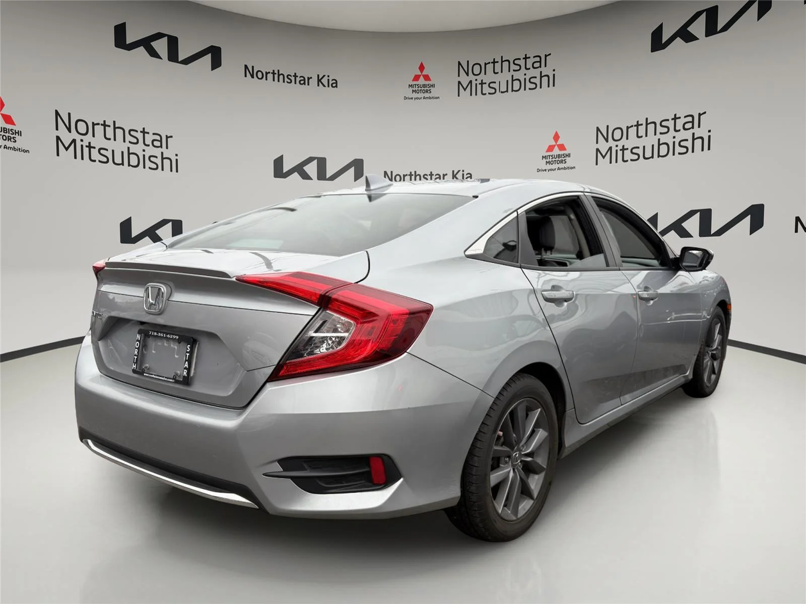 Used 2019 Lunar Silver Metallic Honda EX-L image 4