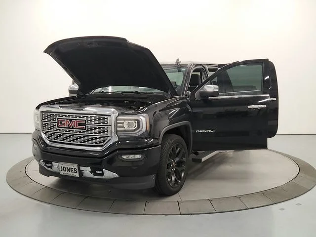 Used 2017 Black GMC Denali image 12