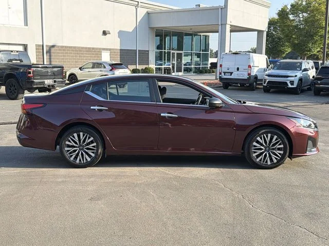 Used 2024 Red Nissan 2.5 SV image 13