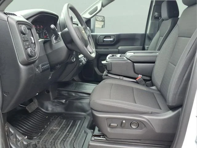 New 2026 Summit White Chevrolet Work Truck image 16