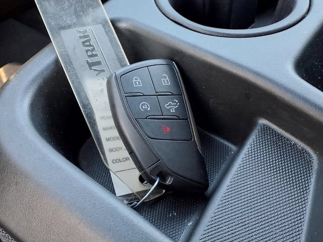 Used 2025 Summit White Chevrolet LT image 12