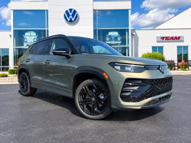 New 2026 Avocado Green  W/Black Roof Volkswagen 2.0T SE R-Line Black image 1