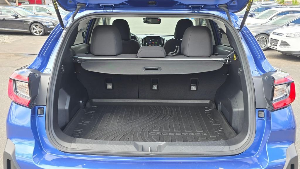 Used 2025 Daybreak Blue Pearl Subaru Premium image 14