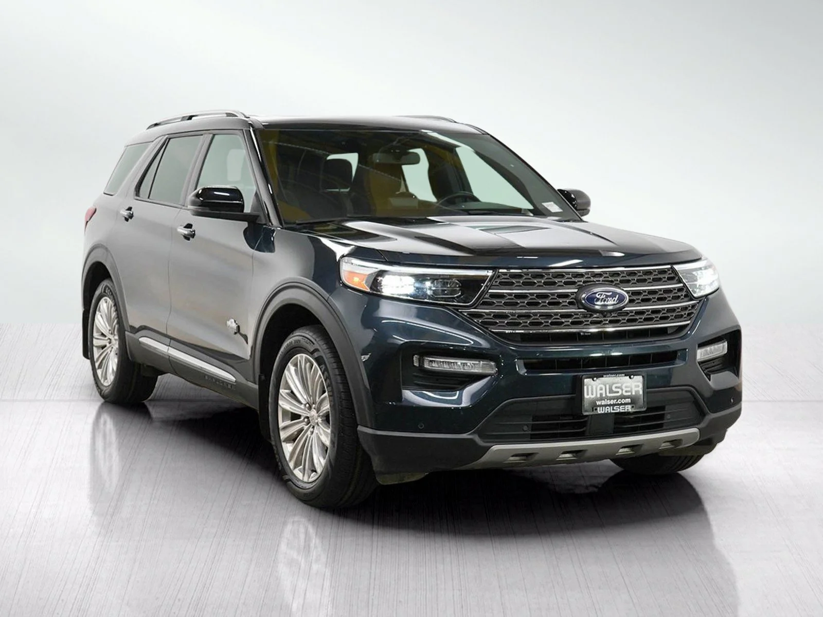 Used 2024 Blue Metallic Ford King Ranch image 7