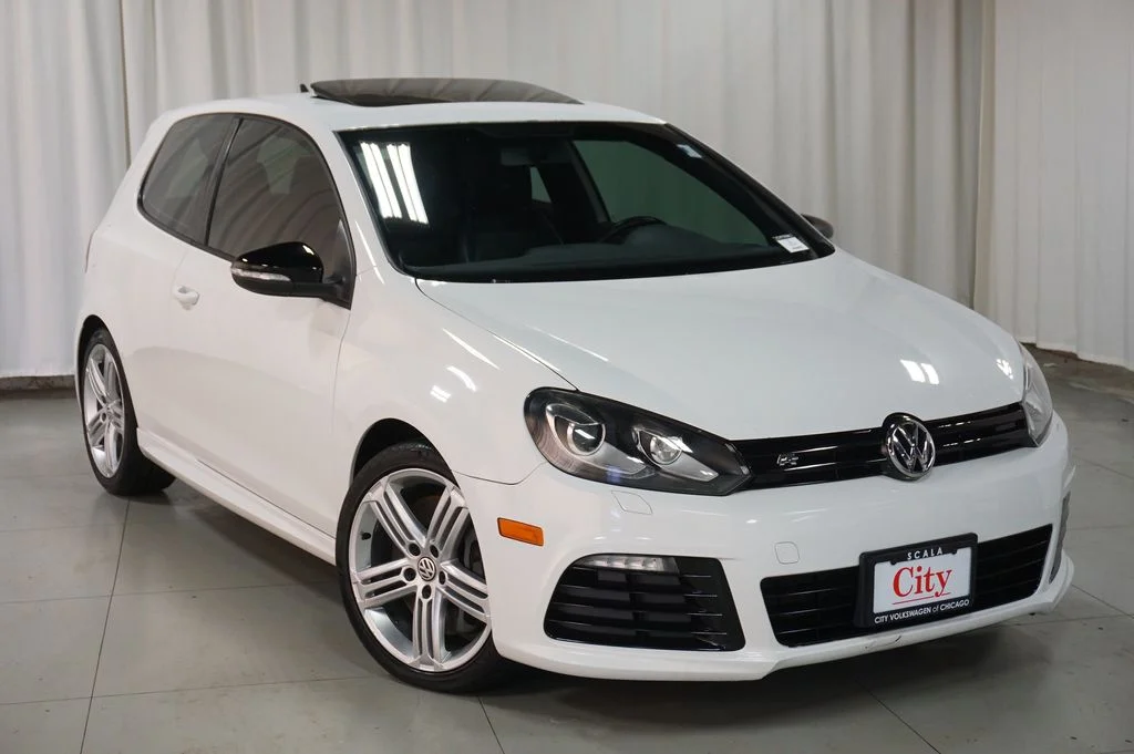 Used 2012 Candy White Volkswagen R image 9