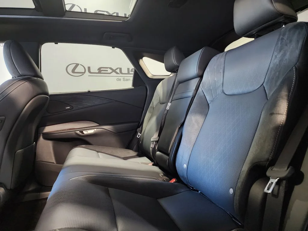 New 2026  Lexus 450h+ Luxury image 26