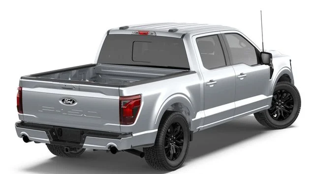 New 2026 Iconic Silver Metallic Ford XLT image 3