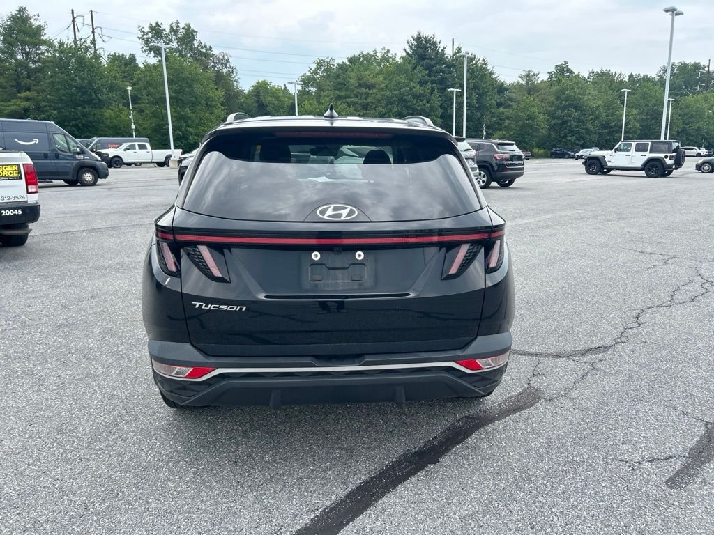 Used 2024 Black Hyundai SEL image 6