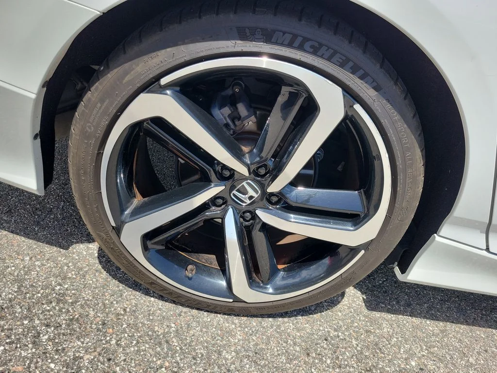 Used 2019 Platinum White Pearl Honda Sport image 6