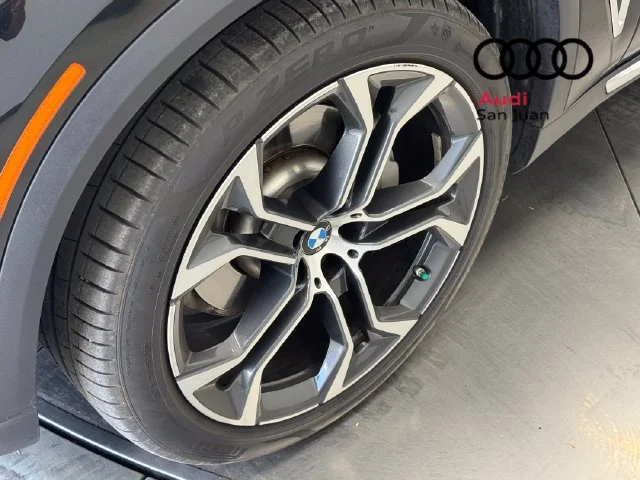 Used 2023 Black BMW sDrive40i image 5