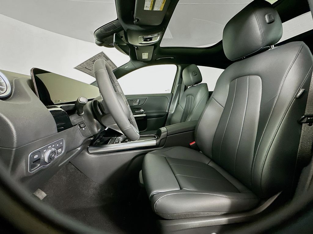 New 2026 Night Black Mercedes-Benz GLA 250 image 20