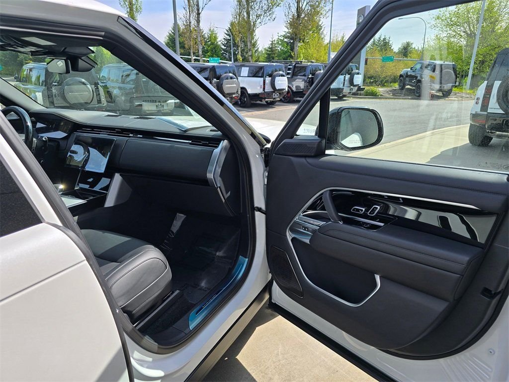 2025 Land Rover Range Rover Autobiography - Photo 29