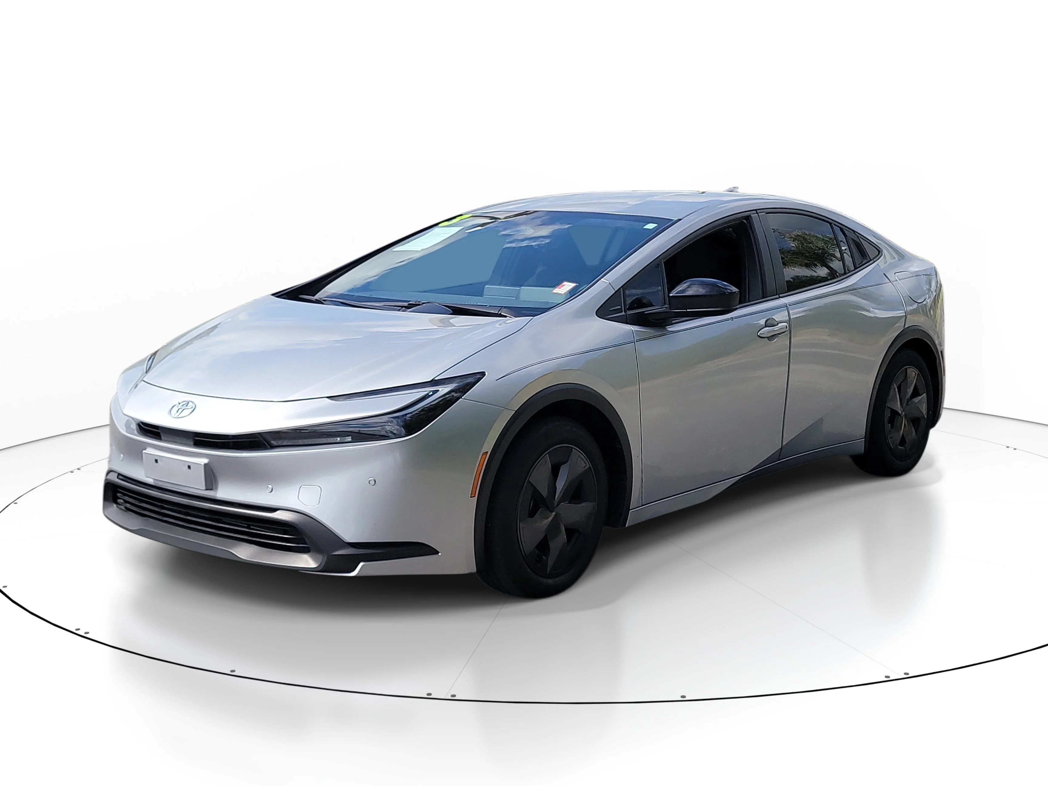 Used 2023 Cutting Edge Toyota LE image 3