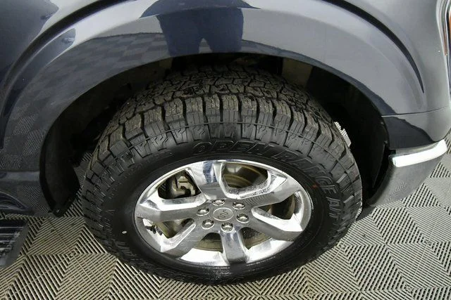 Used 2021 Blue Ford King Ranch image 17