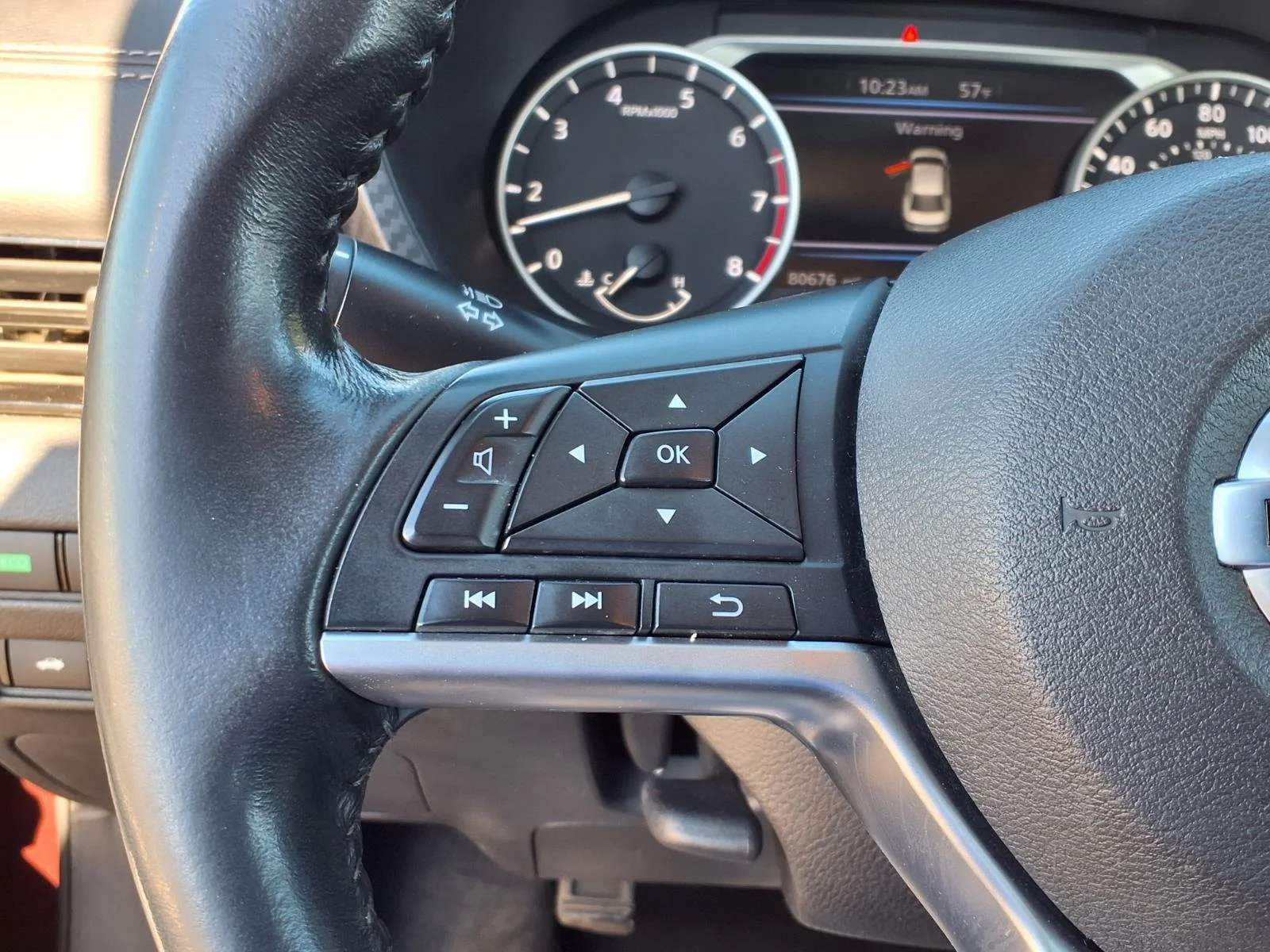 Used 2022 Rosewood Metallic Nissan SV image 27