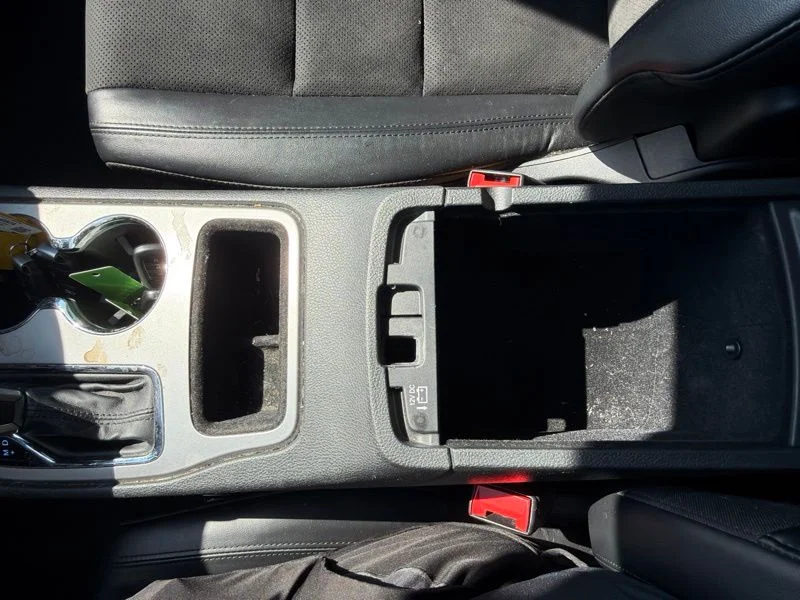 Used 2021 White Jeep Laredo X image 22