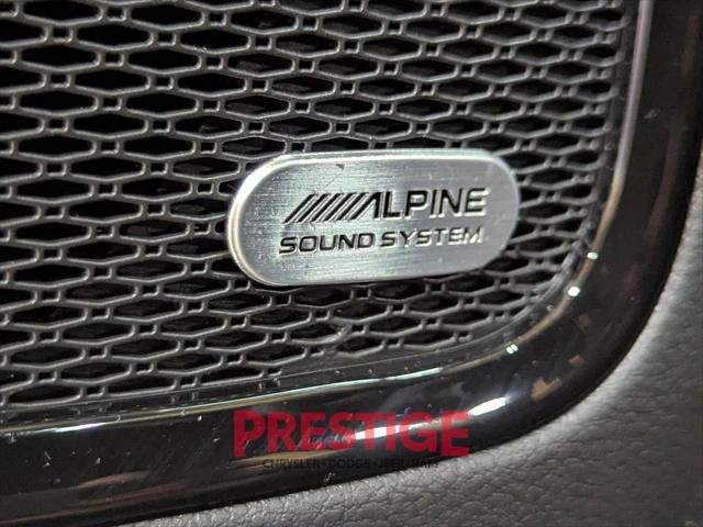New 2026 Diamond Black Crystal Pearl-Coat Exterior Paint Jeep Trailhawk image 23