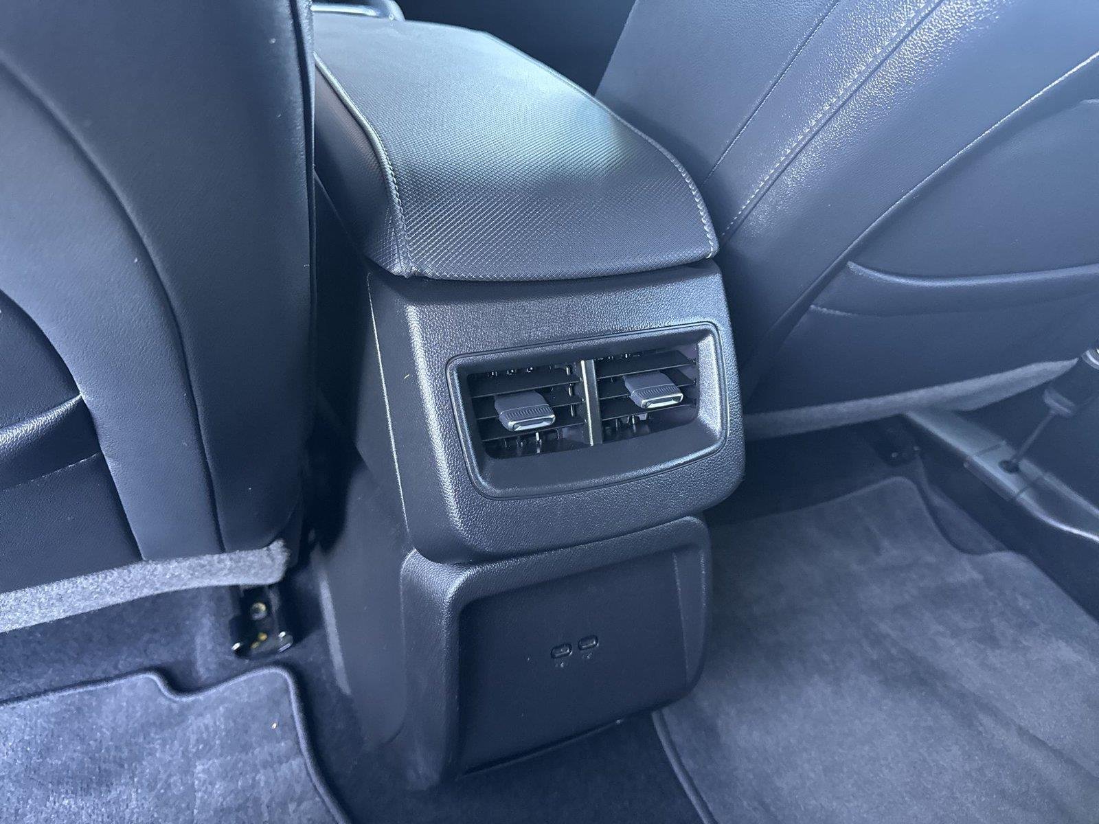 2024 Chevrolet Equinox EV LT - Photo 25