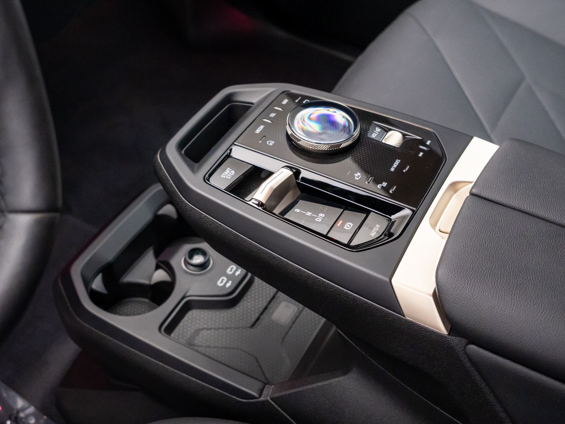 Used 2026 Black BMW xDrive45 image 19