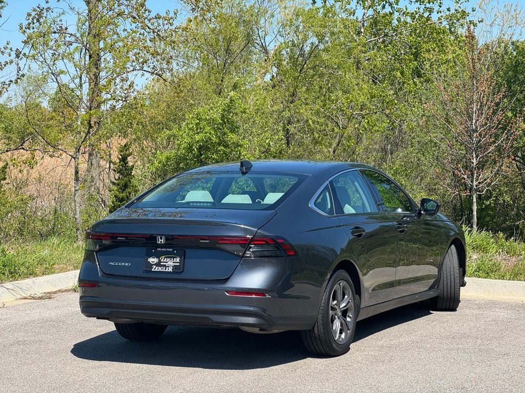 Used 2023 Meteorite Gray Metallic Honda EX image 6