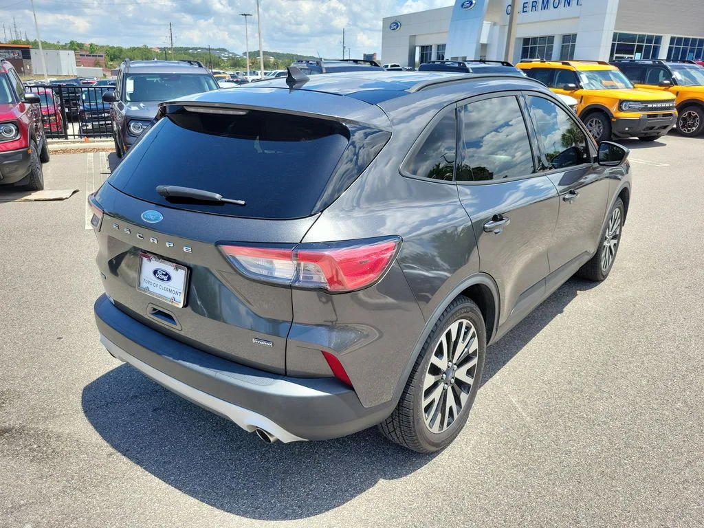Used 2020 Magnetic Metallic Ford SE Sport image 5