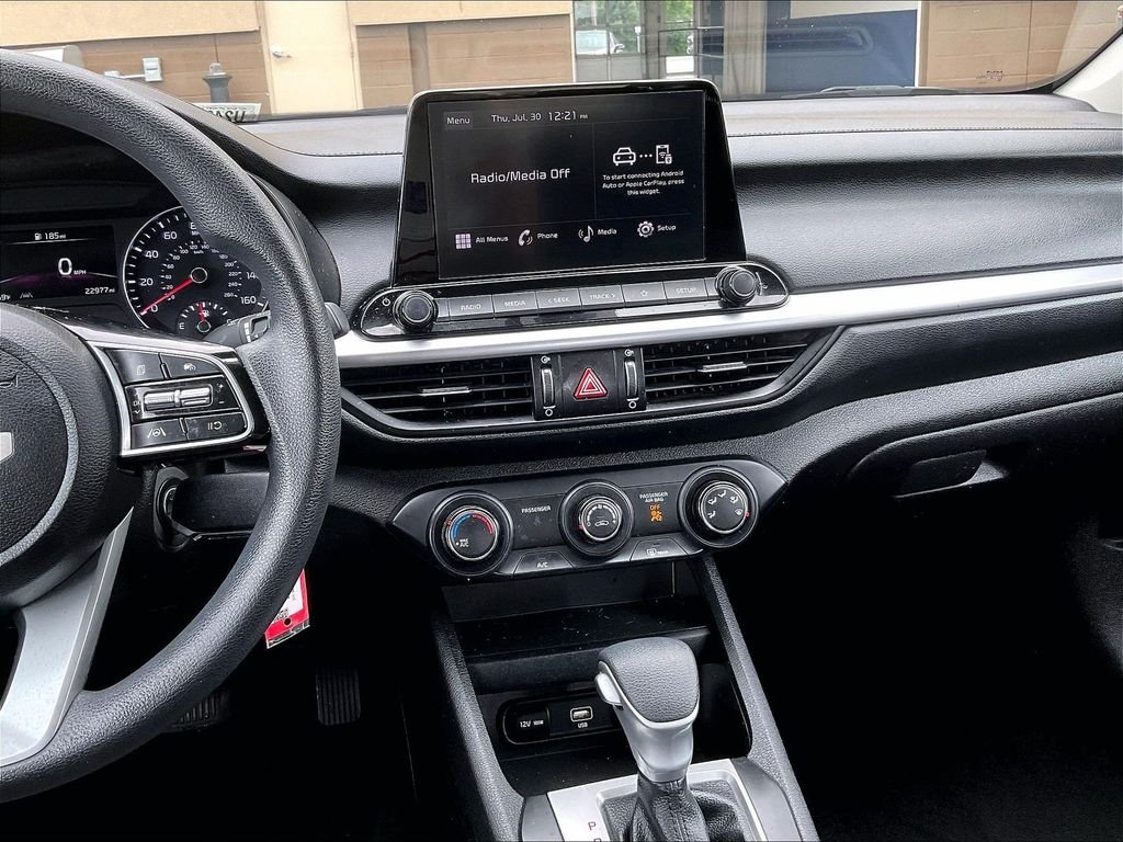 Used 2023 Gray Kia LXS image 18