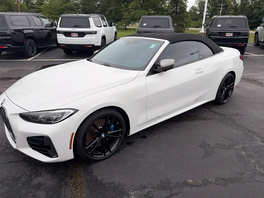 Used 2023 White BMW M440i xDrive image 33