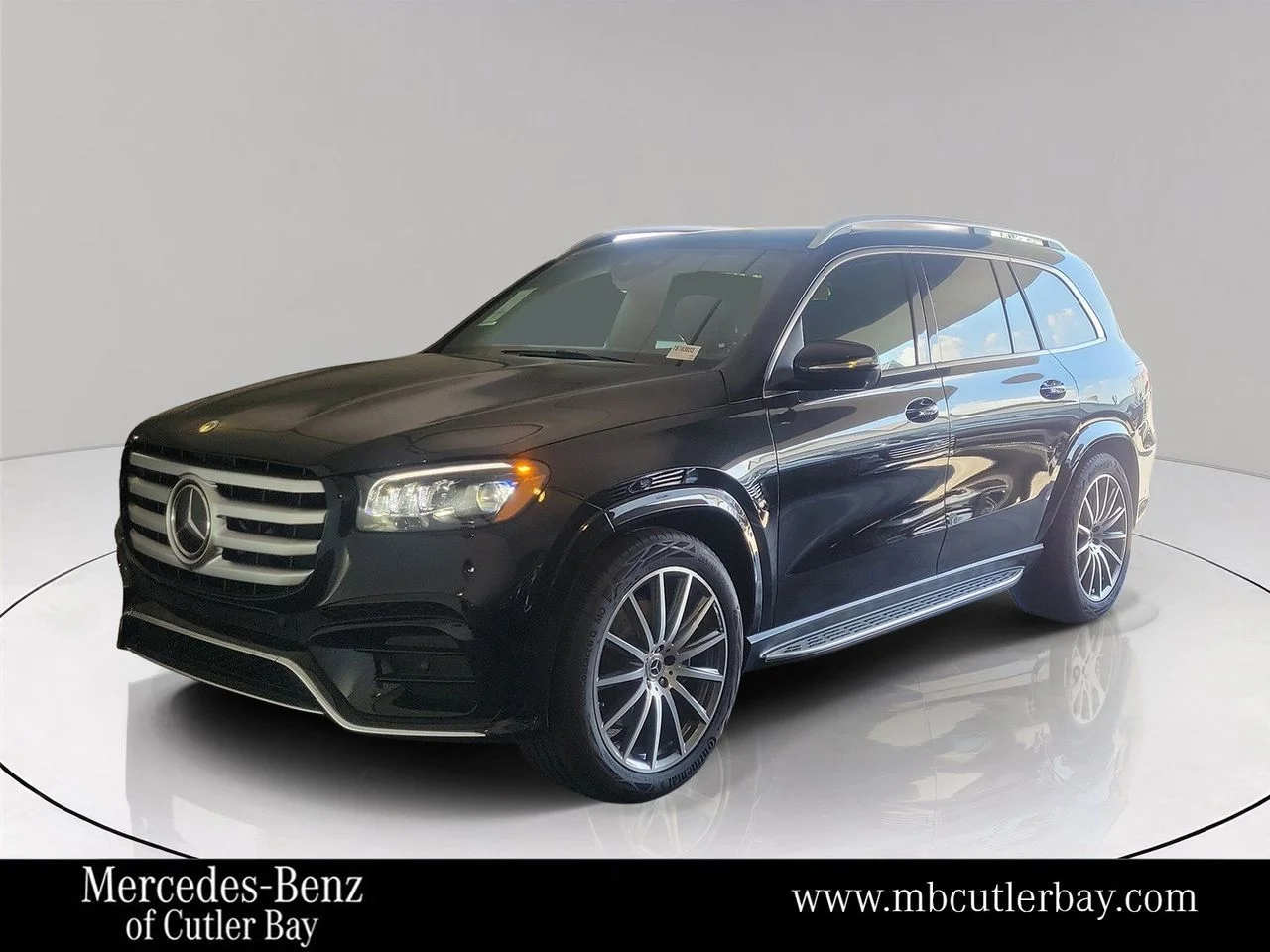 New 2026 Obsidian Black Metallic Mercedes-Benz GLS 580 image 1