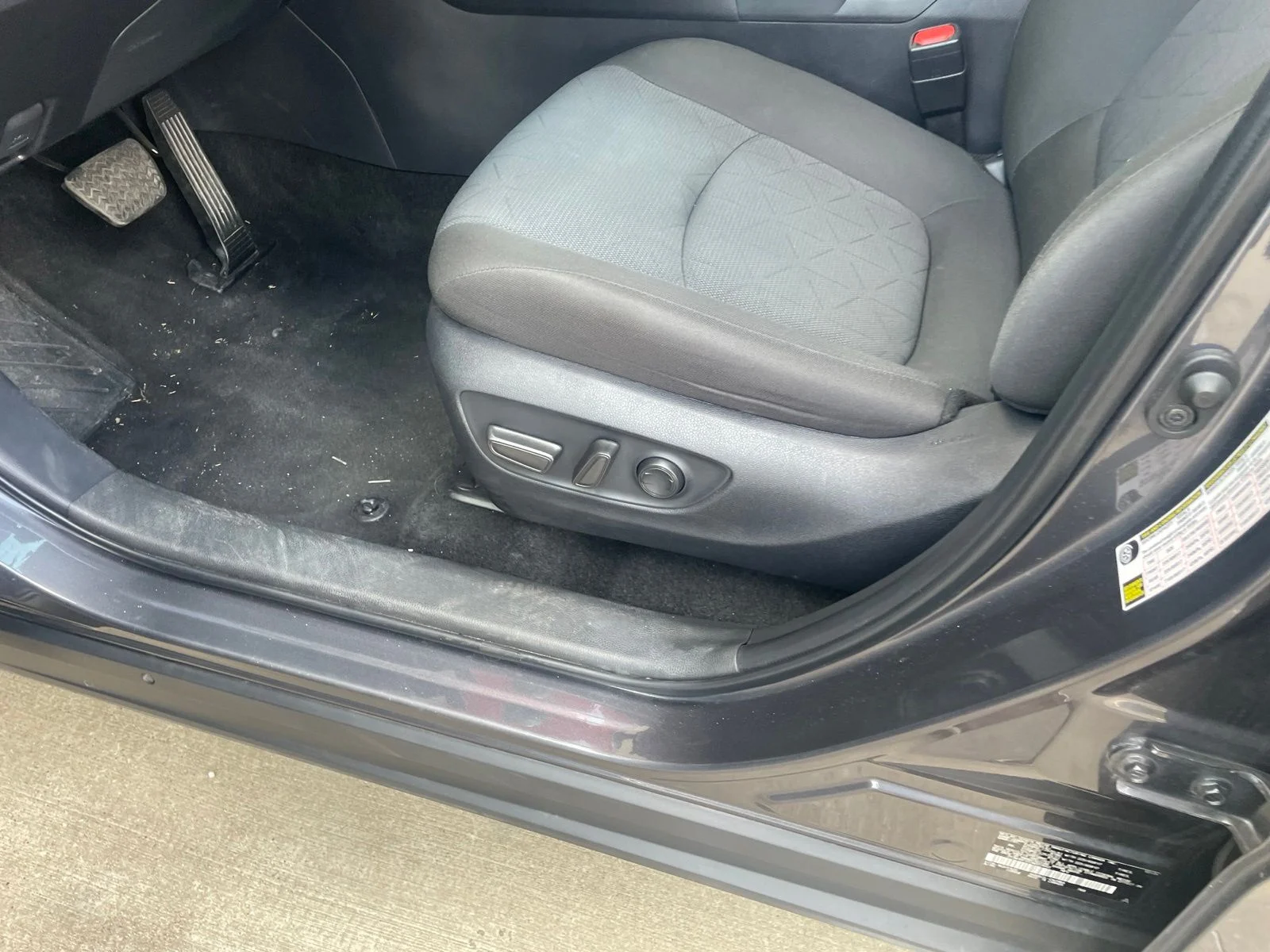 Used 2025 Gray Toyota XLE image 22