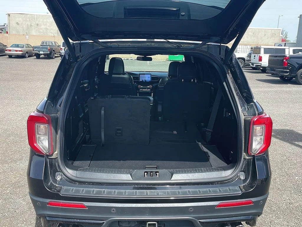 2022 Ford Explorer ST - Photo 9