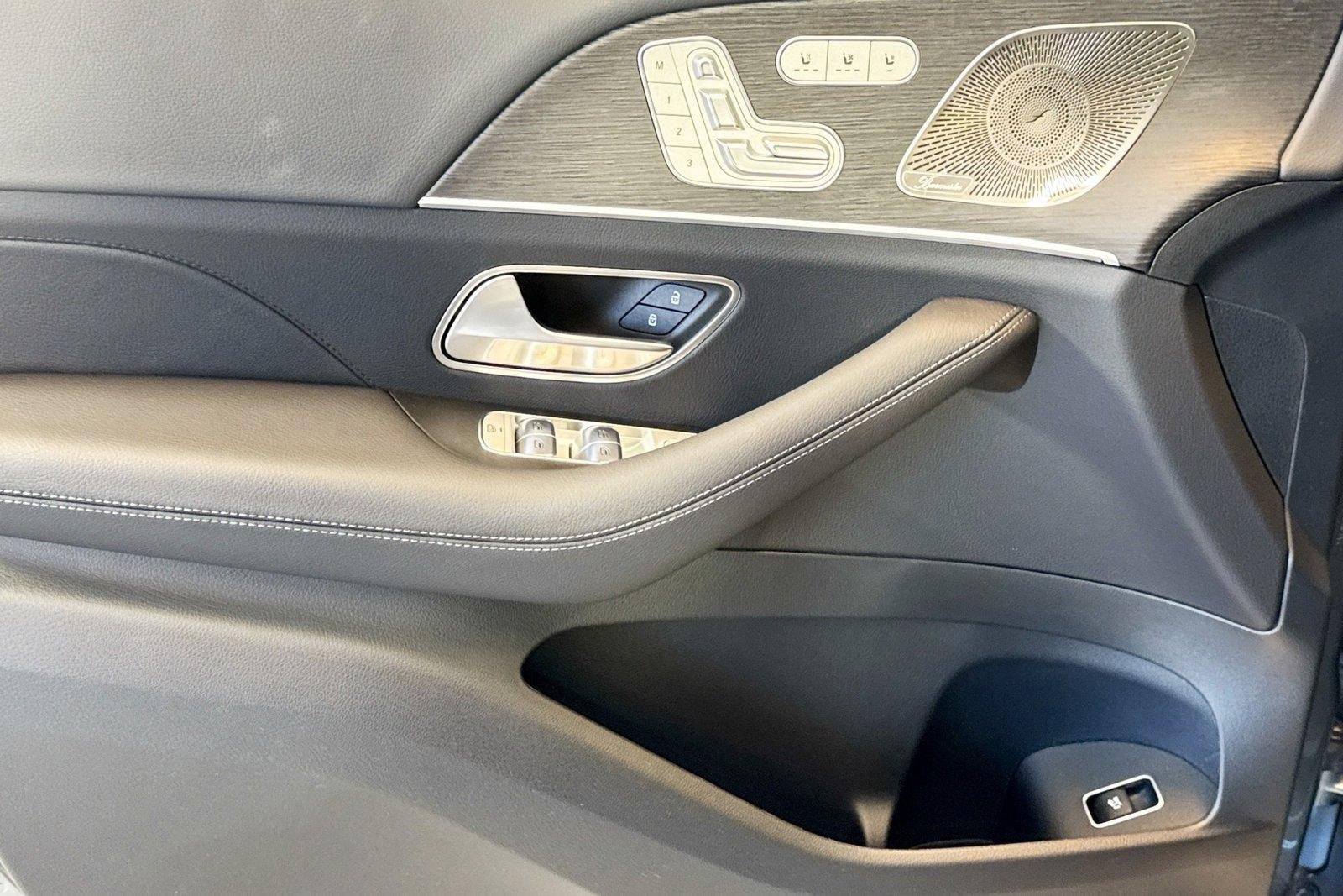New 2026 Selenite Grey Metallic Mercedes-Benz GLS 450 image 16