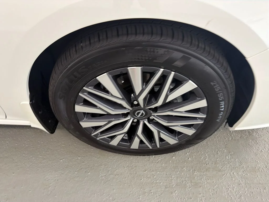 New 2026 Pearl White TriCoat Nissan SV image 4