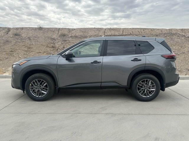 2026 Nissan Rogue S photo 4