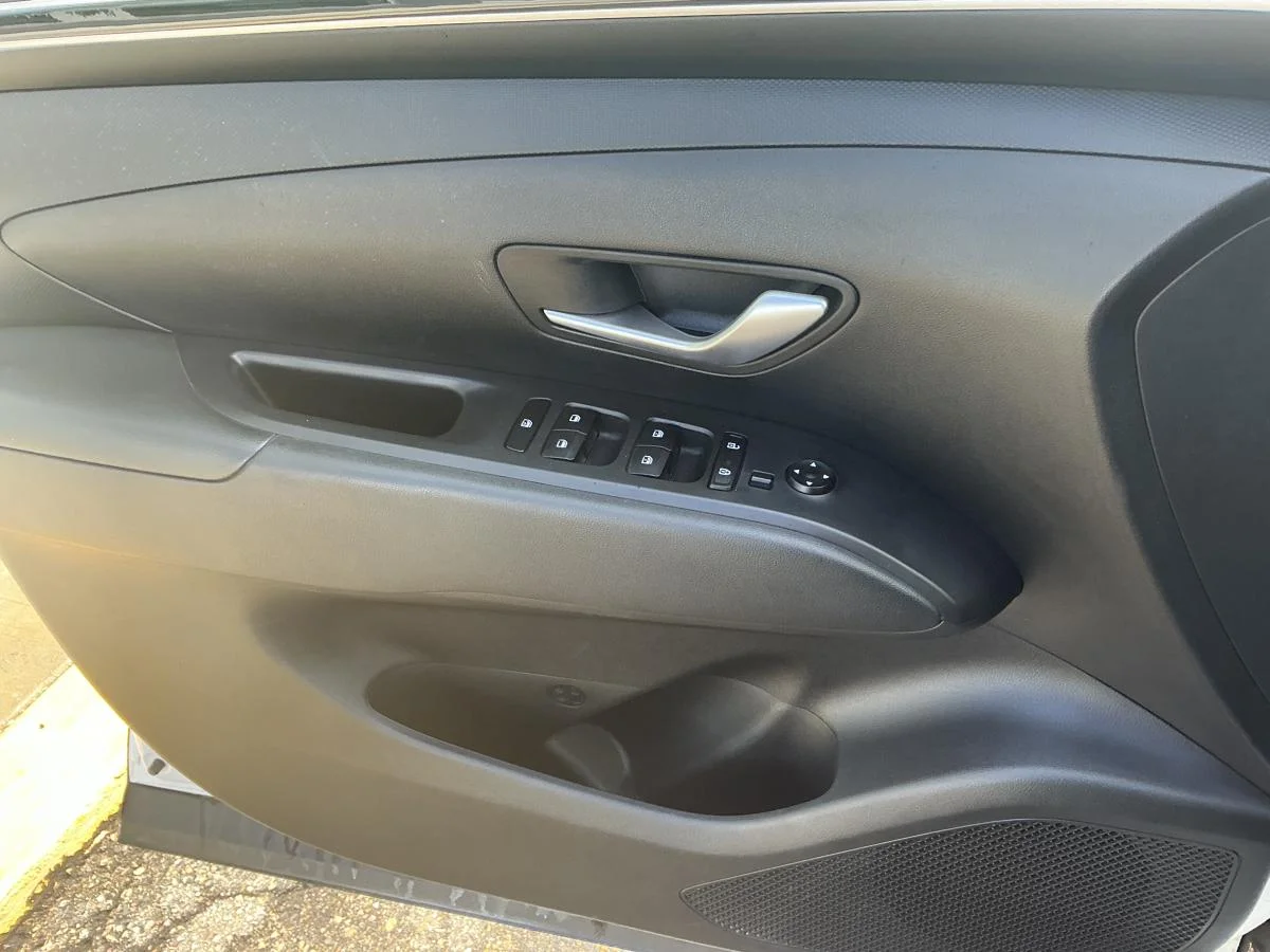 Used 2024 White Hyundai Preferred image 17