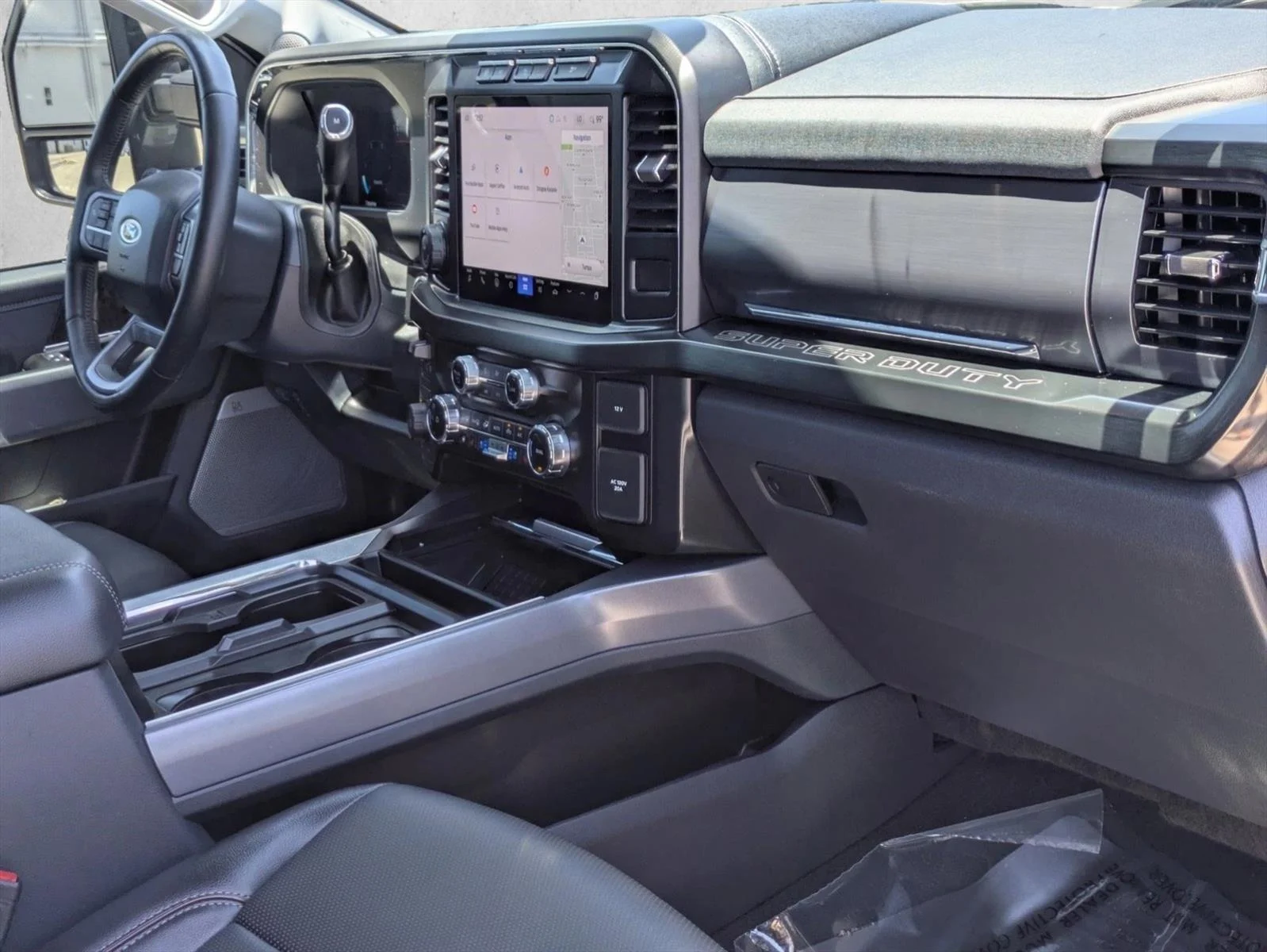 Used 2024 Glacier Gray Metallic Tri-Coat Ford LARIAT image 19
