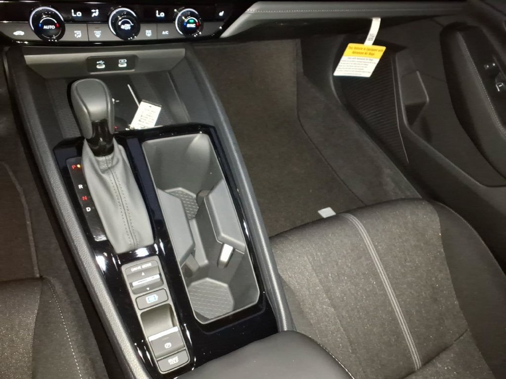 New 2026 Platinum White Pearl Honda Sport Hybrid image 9