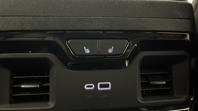 Used 2024 Onyx Black GMC AT4 image 37