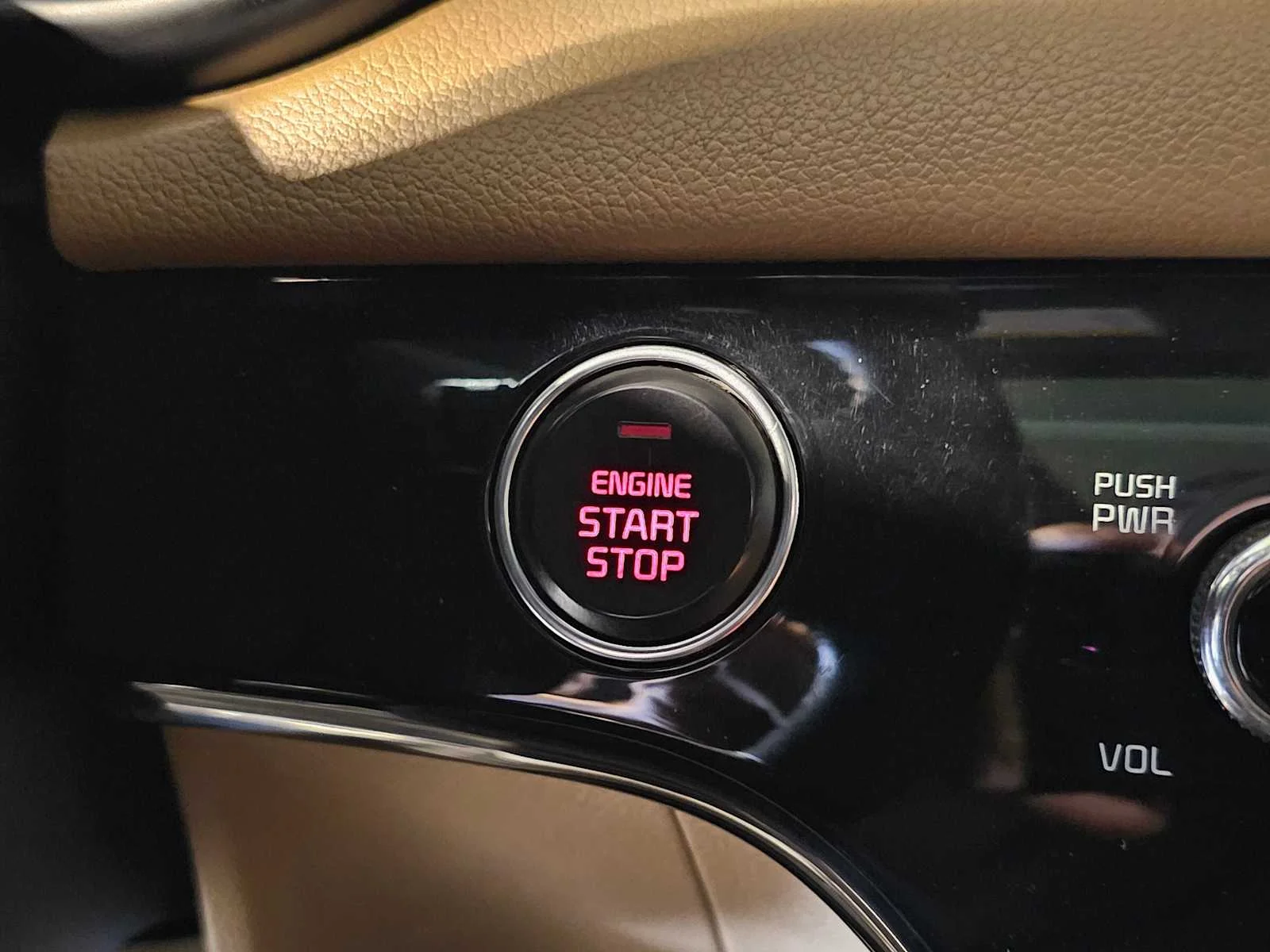 Used 2018 Mineral Silver Kia SX Turbo image 17