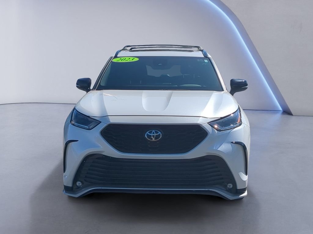 Used 2023 Pearl Toyota XSE image 10