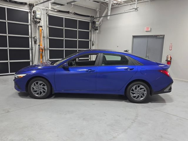 Used 2025 Blue Hyundai Blue image 4
