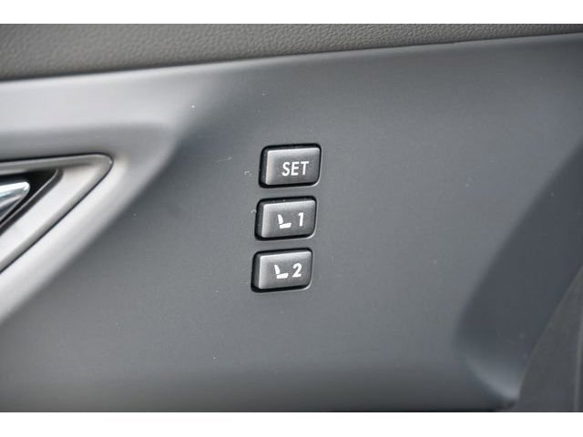 New 2026 White Subaru Onyx Edition Touring 7-Passenger image 53