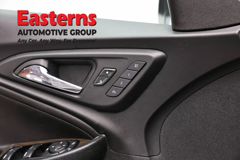 Used 2024 Gray Chevrolet LT image 21