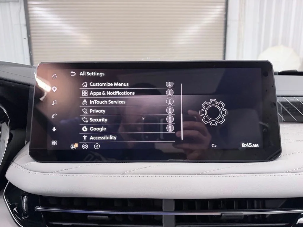 New 2027 2T RAD WHT INFINITI Autograph AWD image 32