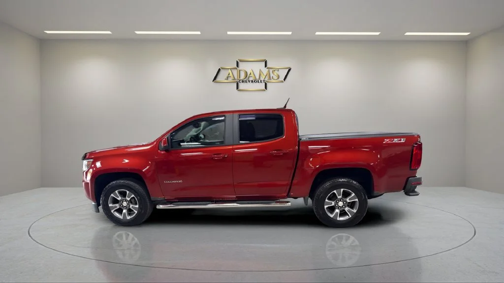 Used 2016 RED ROCK METALLIC Chevrolet 4WD Z71 image 3