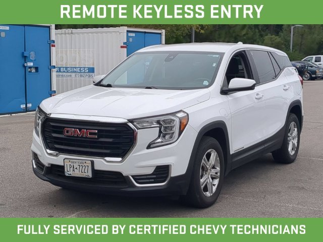 Used 2024 White GMC SLE image 10