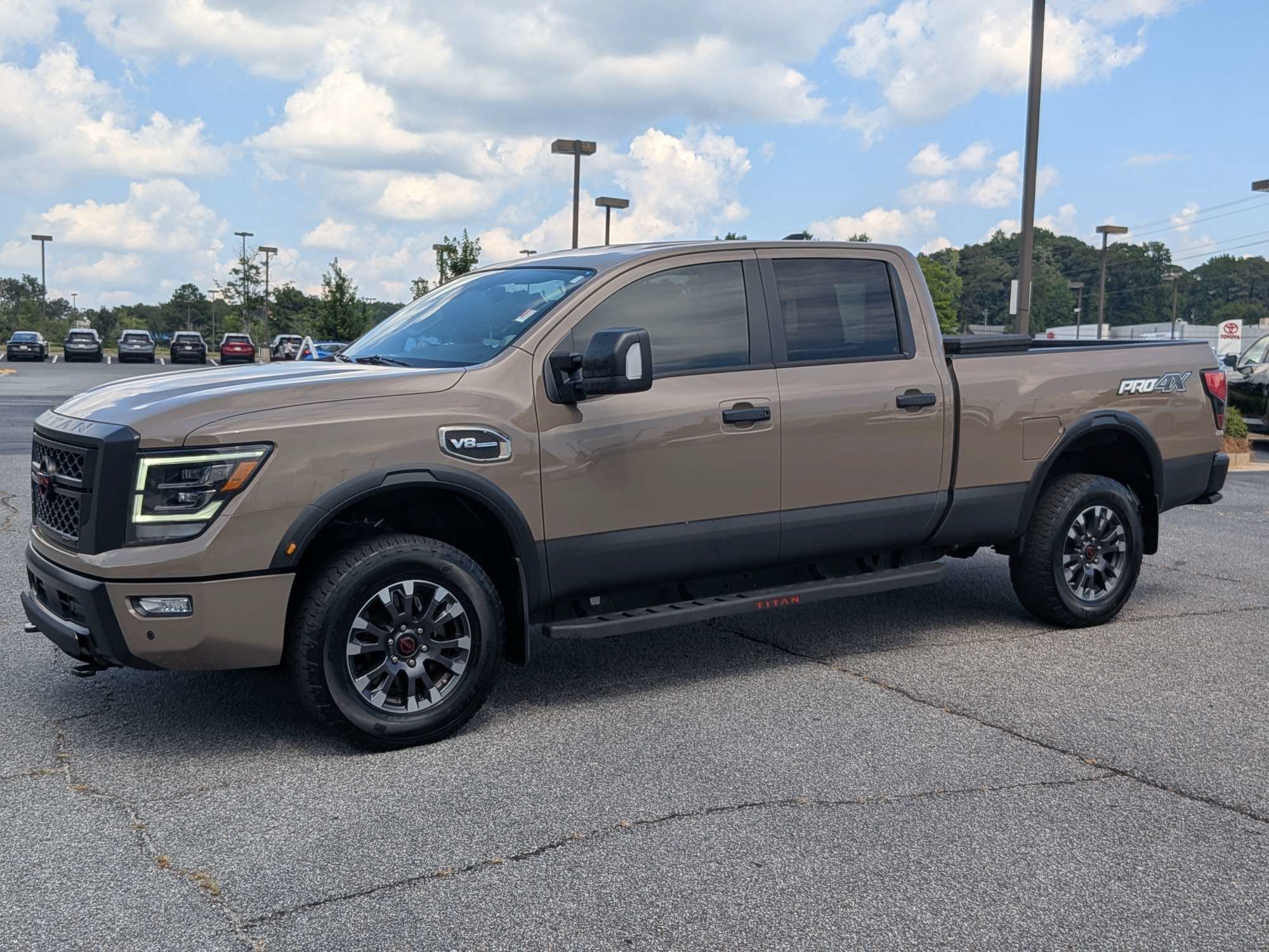 Used 2023  Nissan PRO-4X image 7